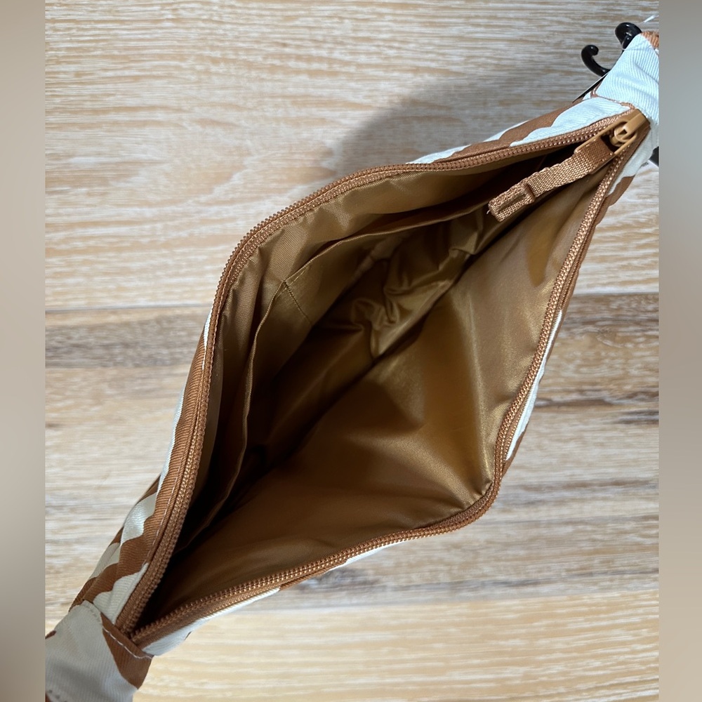 NWT UNIQLO x Marimekko Crossbody Round Mini Shoulder Bag - Khaki color - Picture 4 of 6